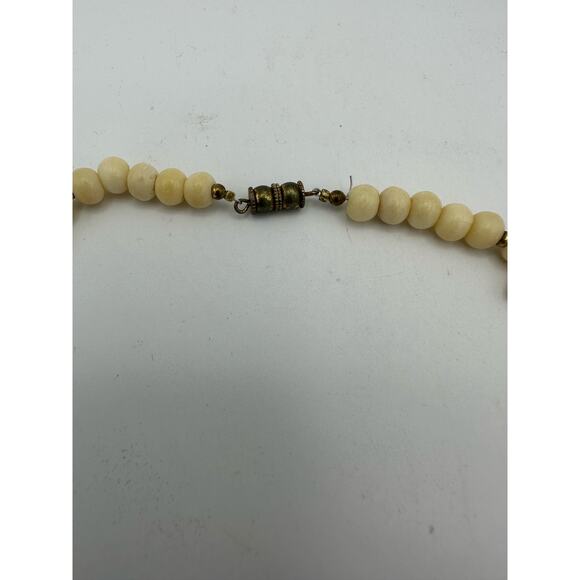 Vintage Navajo Carved Bone Necklace 13" Fish, Bird, Turtle, Bear, Lion - Picture 6 of 10